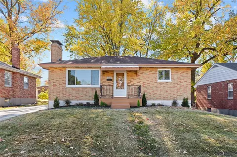 9016 Harold Dr, Saint Louis, MO 63134