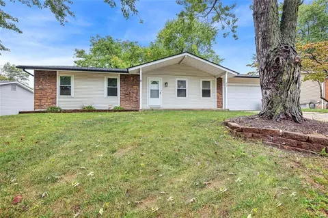 903 Clover Ln, O'fallon, MO 63366 photo 15
