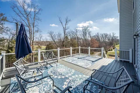 Exterior - 304 Narrowleaf Ln, O'fallon, MO 63366 photo 6 of 13