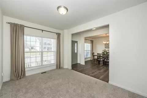 Entry Way - 304 Narrowleaf Ln, O'fallon, MO 63366 photo 1 of 7