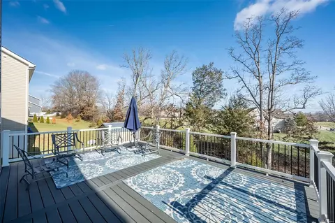 Exterior - 304 Narrowleaf Ln, O'fallon, MO 63366 photo 5 of 13