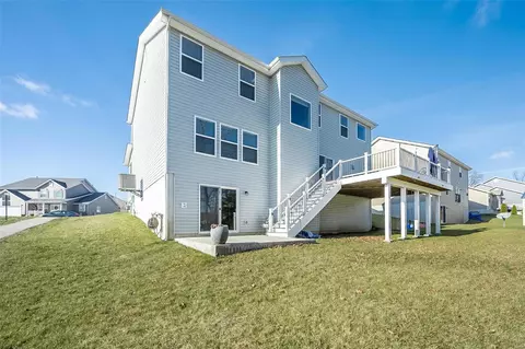 Exterior - 304 Narrowleaf Ln, O'fallon, MO 63366 photo 8 of 13