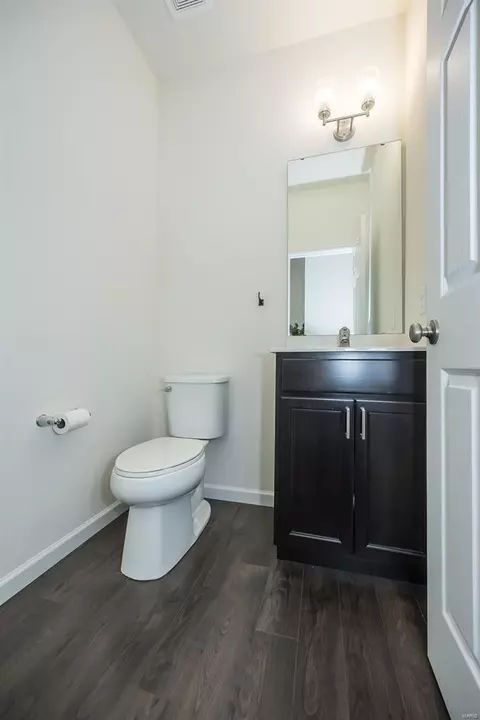 Bath - 304 Narrowleaf Ln, O'fallon, MO 63366 photo 6 of 6
