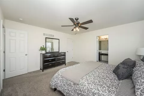 Bedroom - 304 Narrowleaf Ln, O'fallon, MO 63366 photo 3 of 6