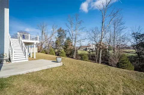 Exterior - 304 Narrowleaf Ln, O'fallon, MO 63366 photo 3 of 13