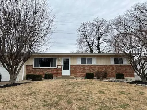 2645 Dove Dr, Florissant, MO 63031