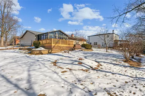 Exterior - 504 Alsmeyer Dr, O'fallon, MO 63366 photo 3 of 6