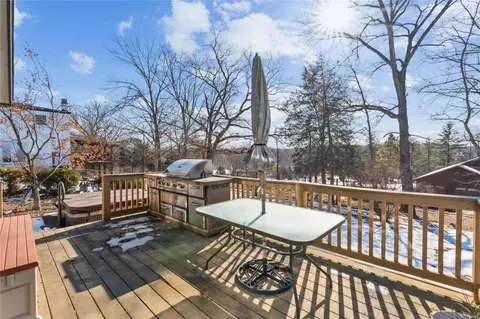 Exterior - 504 Alsmeyer Dr, O'fallon, MO 63366 photo 2 of 6