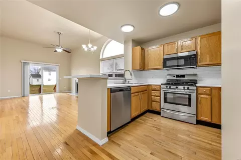 1532 Batters Box Dr, O'fallon, MO 63366 photo 3