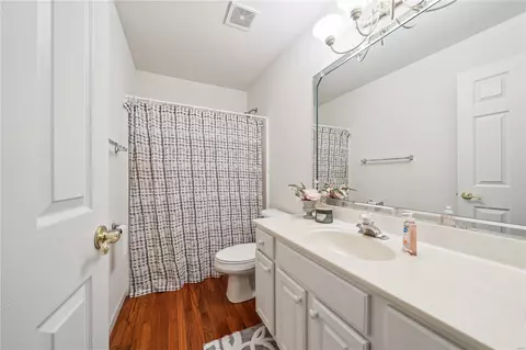Bath - 415 Dames Park Dr, O'fallon, MO 63366 photo 2 of 3