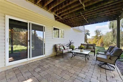 8 Arbor Look Ct, Ballwin, MO 63021 photo 39