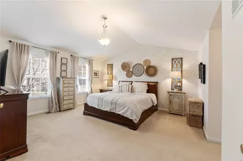 8 Arbor Look Ct, Ballwin, MO 63021 photo 24