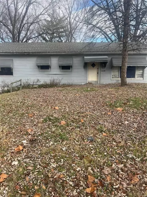 4318 Rozier Dr, Saint Louis, MO 63134