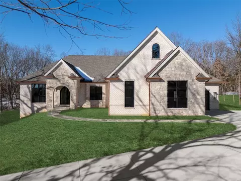 545 Auden Hollow Ln, Wentzville, MO 63385