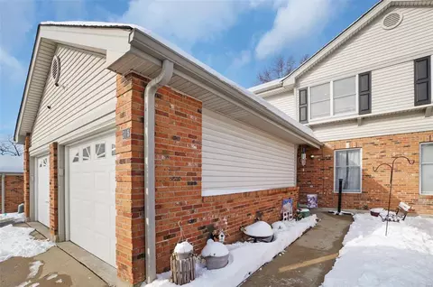 215 Deer Hollow Ct, O'fallon, MO 63366