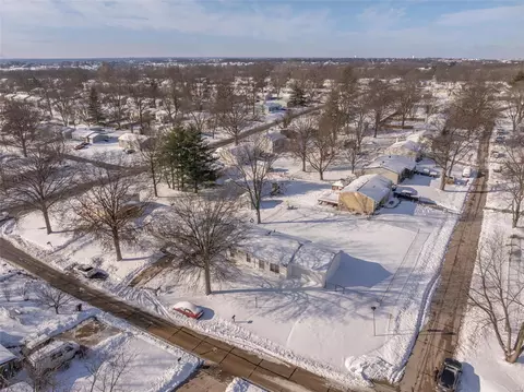 2401 Brookfield Ln, O'fallon, MO 63368 photo 7