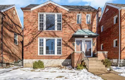 4708 Locke Ave, Saint Louis, MO 63109