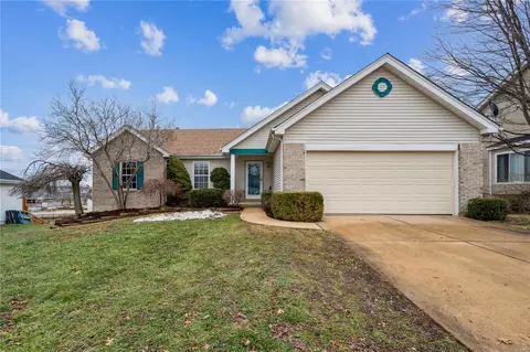 10 Royallridge Ct, O'fallon, MO 63368