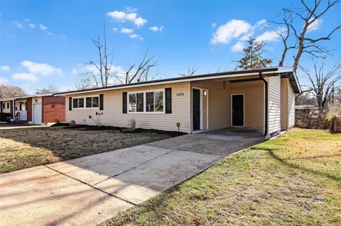 1626 Champlin Dr, Saint Louis, MO 63136