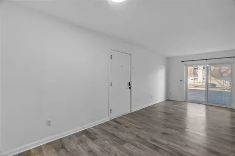 Living - 128 Shadalane Walk #B, Ballwin, MO 63011 photo 8 of 9