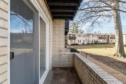 Exterior - 128 Shadalane Walk #B, Ballwin, MO 63011 photo 3 of 4