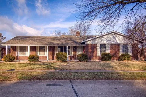 3643 Rosant Ct, Florissant, MO 63034