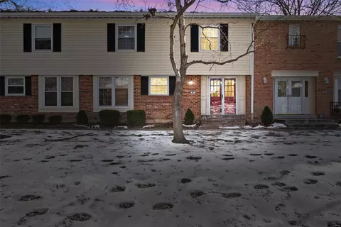 867 Land O Woods Dr #38, Saint Louis, MO 63141
