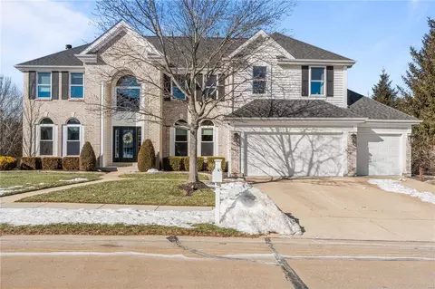 17839 Westhampton Woods Dr, Wildwood, MO 63005