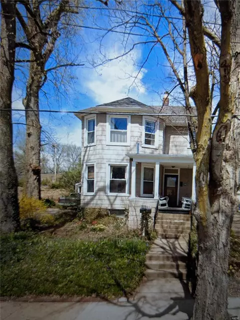8705 Rosalie Ave, Saint Louis, MO 63144