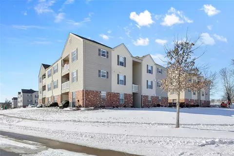 6111 Welsh Dr, Lake Saint Louis, MO 63367