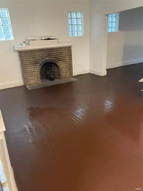 4111 E Lee Ave, Saint Louis, MO 63115 photo 3