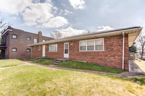 3222 Chippewa St, Saint Louis, MO 63118