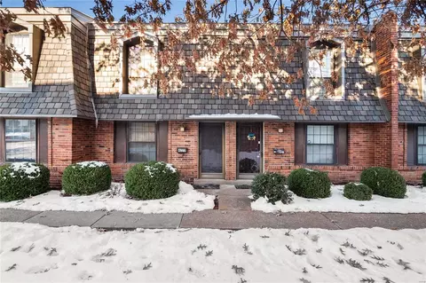 4277 Burnett Walk, Saint Louis, MO 63125