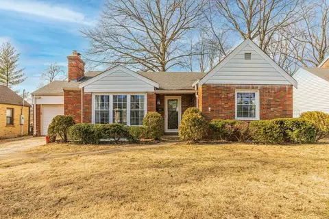 941 Harvey St, Kirkwood, MO 63122