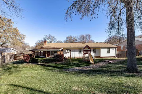 415 Mayfair Dr, Ballwin, MO 63011 photo 10