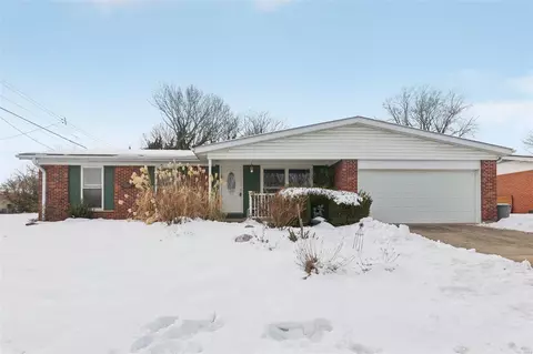 3335 Greiner Dr, Saint Charles, MO 63301