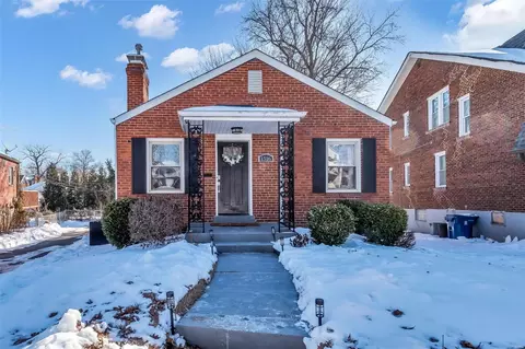 1516 Collins Ave, Saint Louis, MO 63117