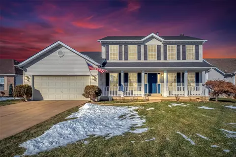 34 Seabiscuit Dr, Saint Charles, MO 63301