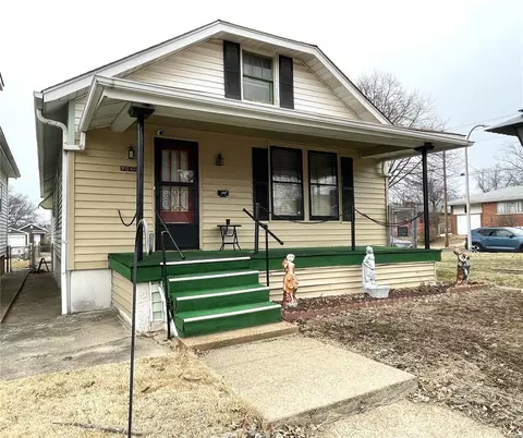 4605 S 38th St, Saint Louis, MO 63116