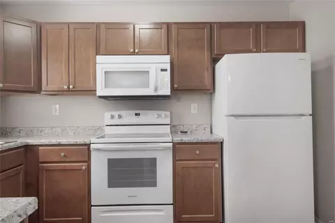 910 Saint Joseph Ave, O'fallon, MO 63366 photo 12