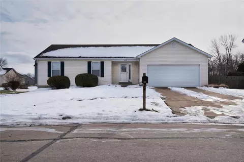 910 Saint Joseph Ave, O'fallon, MO 63366