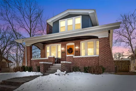 7400 Gayola Pl, Saint Louis, MO 63143