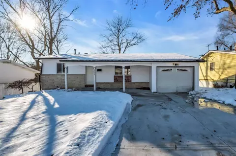 2532 Burchard Dr, Saint Louis, MO 63136