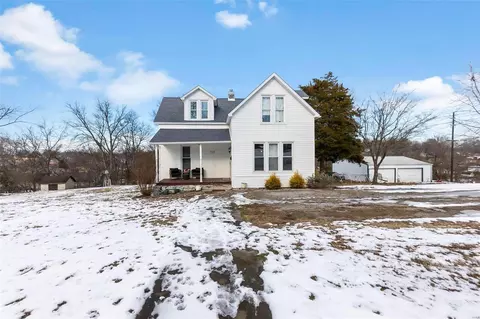 708 Old Cape Rd, Jackson, MO 63755 photo 1