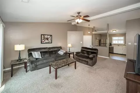 657 Sugar Trail Ct #5, Saint Peters, MO 63376