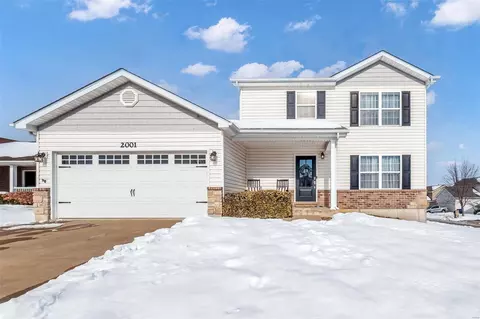 2001 Teresa Ct, Lake Saint Louis, MO 63367