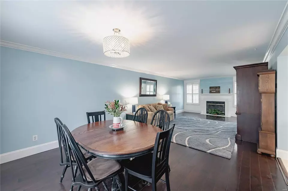 Dining - 5491 Kenrick Parke Dr, Saint Louis, MO 63119 photo 3 of 3