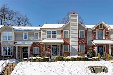 Exterior - 5491 Kenrick Parke Dr, Saint Louis, MO 63119 photo 1 of 6