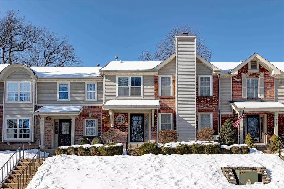 Exterior - 5491 Kenrick Parke Dr, Saint Louis, MO 63119 photo 1 of 6