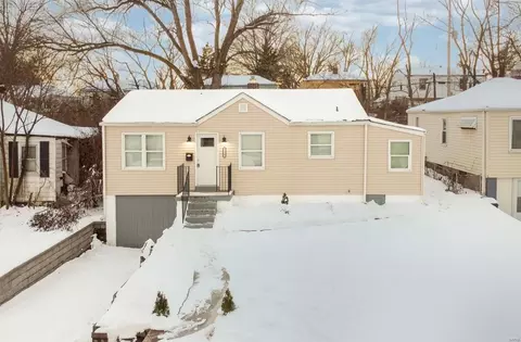 7520 Calvin Ave, Saint Louis, MO 63136